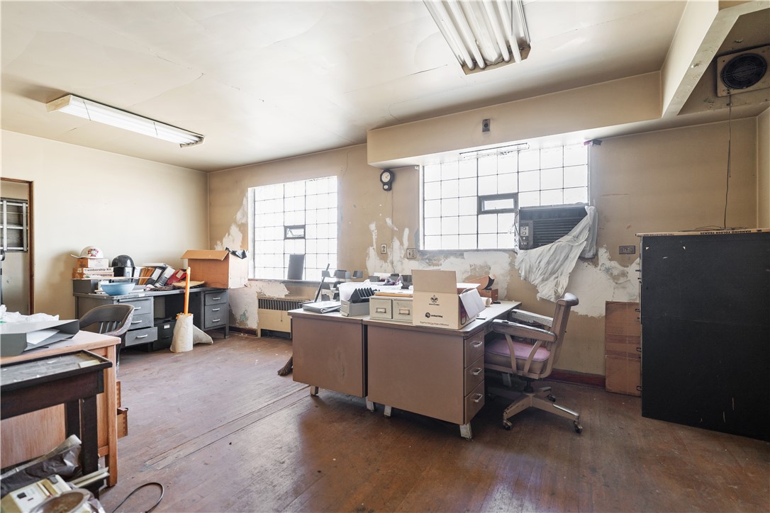 Ambridge, Pennsylvania 15003, United States, ,Commercial,Active,38065