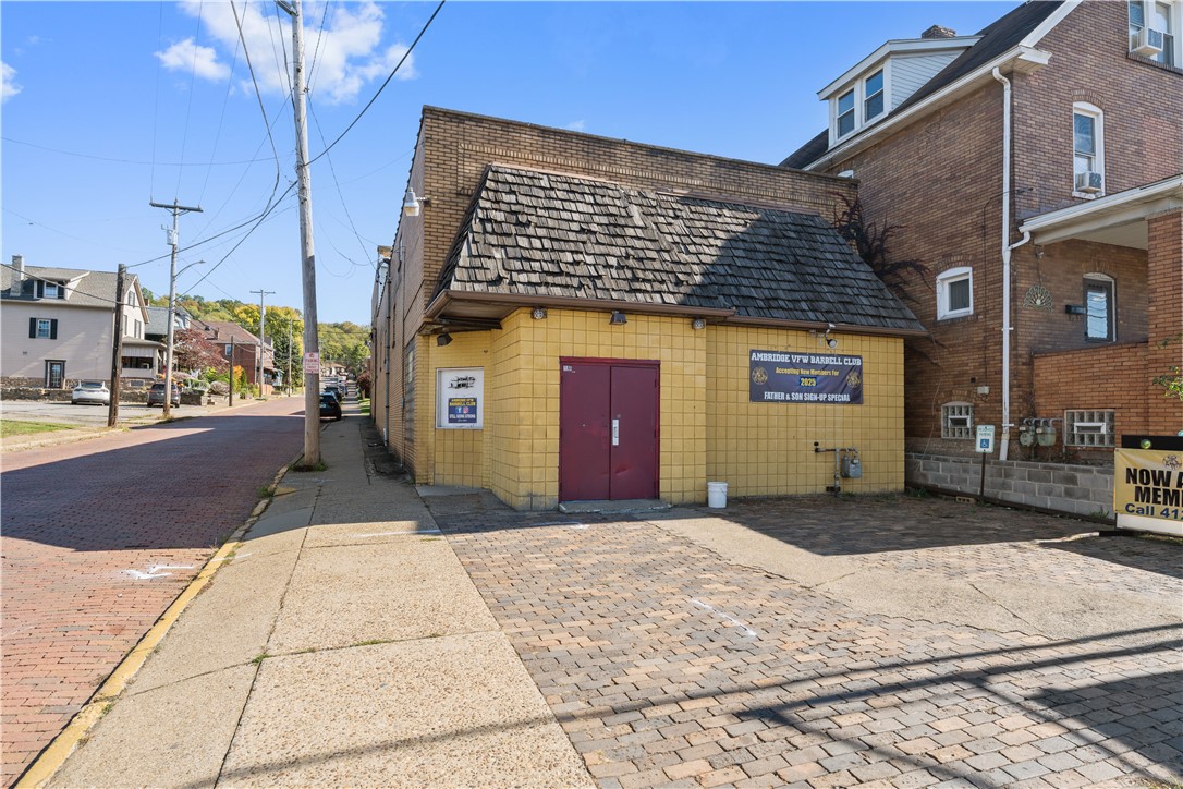 Ambridge, Pennsylvania 15003, United States, ,Commercial,Active,38065