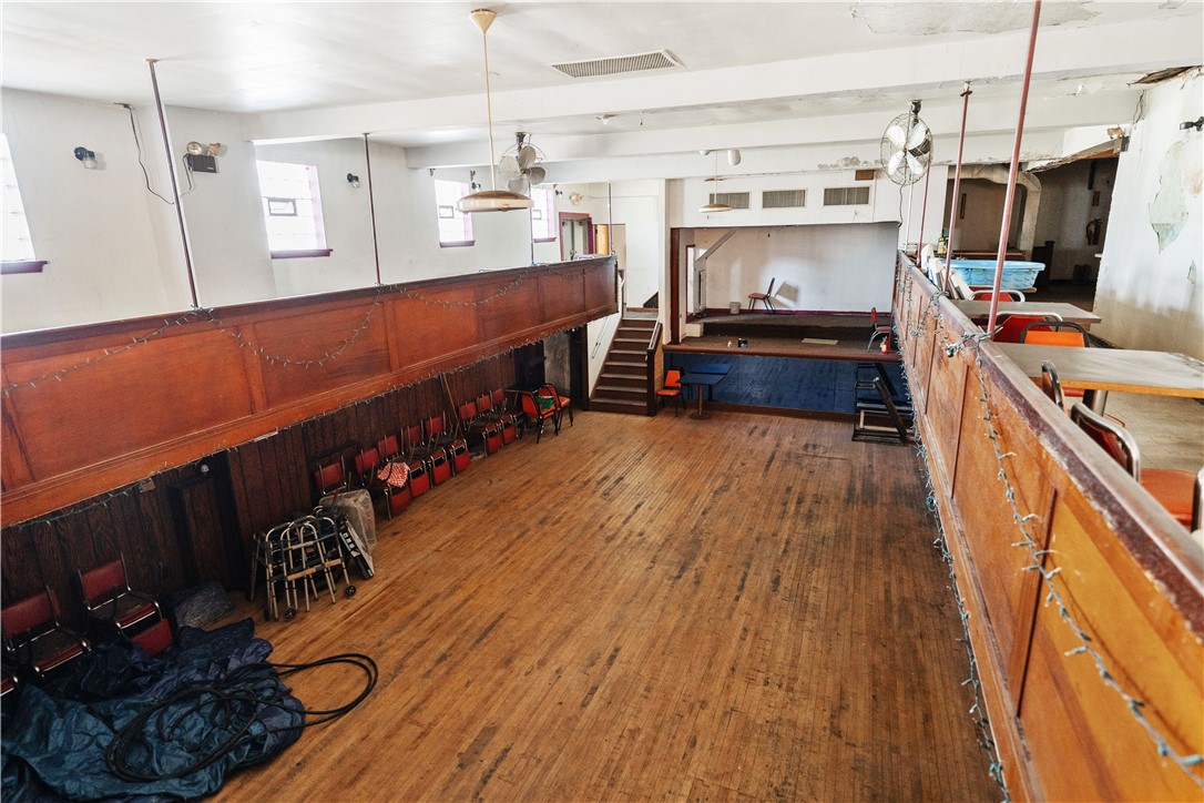 Ambridge, Pennsylvania 15003, United States, ,Commercial,Active,38065