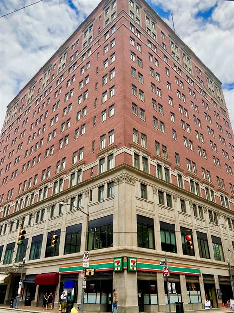 Photo of 613 Penn Ave, Pittsburgh, PA 15222 (MLS # 1742257)