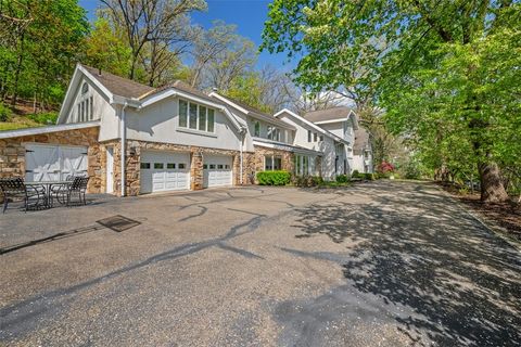 301 Hampton Road Fox Chapel PA 15215