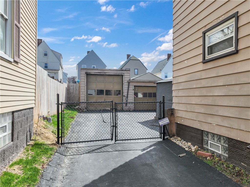 1823 Davidson St St, Aliquippa, Pennsylvania image 7