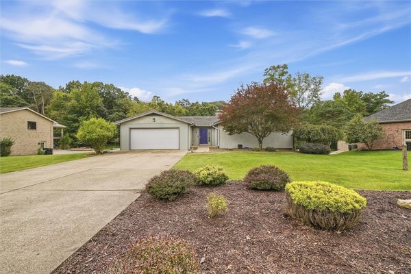 1446 MONTGOMERY RD, ALLISON PARK, PA 15101 - Image a92a65e5ad93a489ca7b1a3f4d93d3a6/2671737601