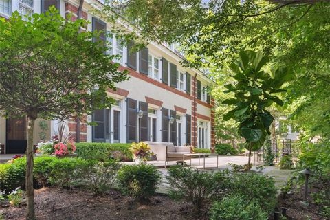 5563 Northumberland Street Squirrel Hill PA 15217