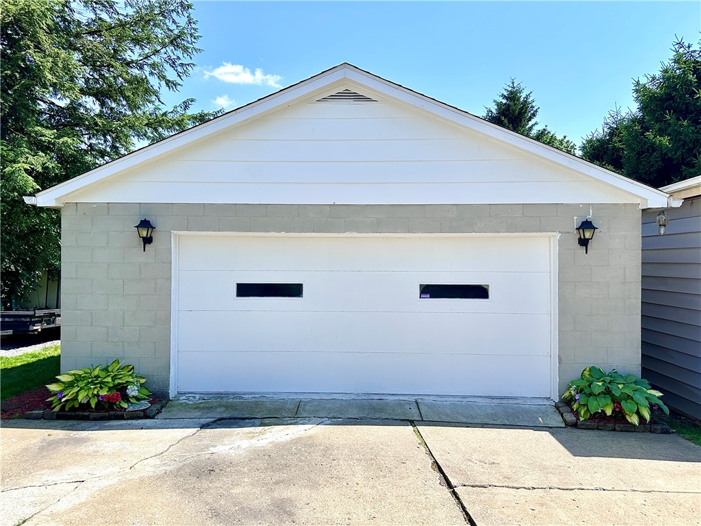 Neshannock Twp, Pennsylvania 16105, United States, 3 Bedrooms Bedrooms, ,2 BathroomsBathrooms,Residential,Active,156913