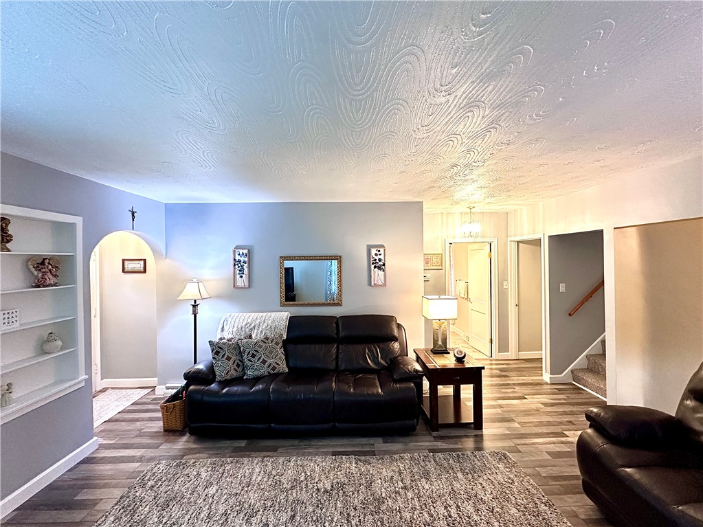 Neshannock Twp, Pennsylvania 16105, United States, 3 Bedrooms Bedrooms, ,2 BathroomsBathrooms,Residential,Active,156913