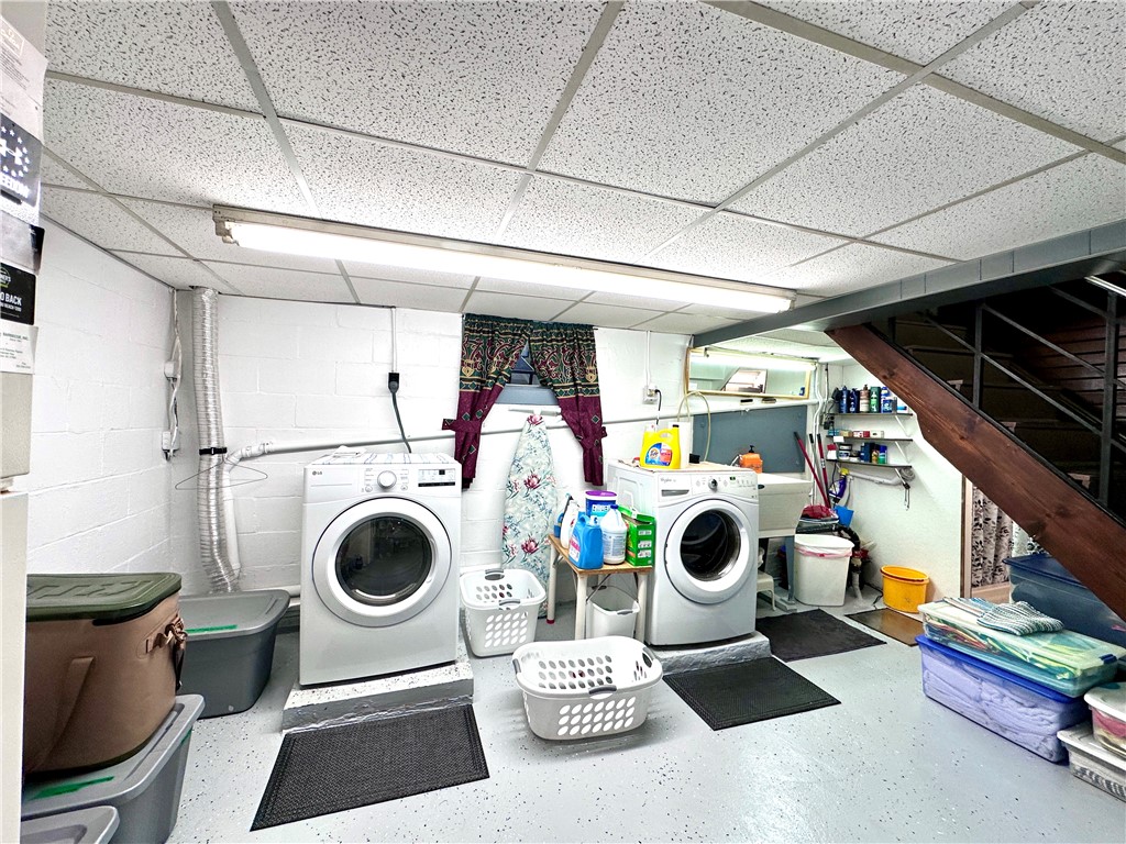 Neshannock Twp, Pennsylvania 16105, United States, 3 Bedrooms Bedrooms, ,2 BathroomsBathrooms,Residential,Active,156913