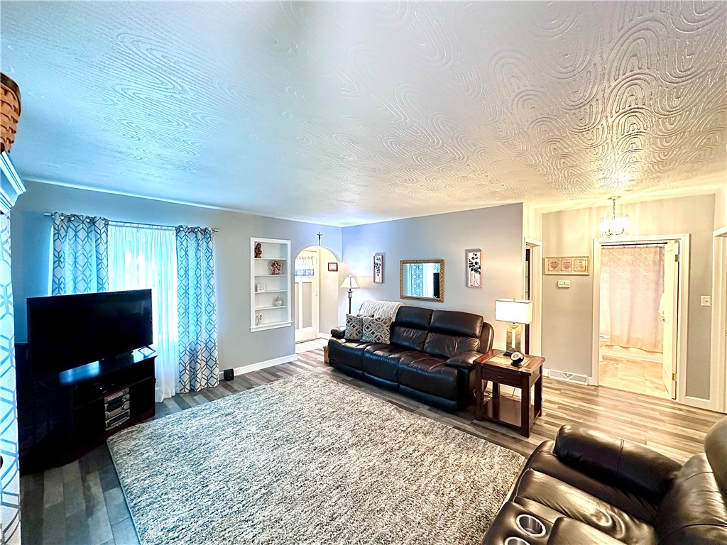 Neshannock Twp, Pennsylvania 16105, United States, 3 Bedrooms Bedrooms, ,2 BathroomsBathrooms,Residential,Active,156913