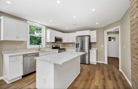 Photo of 81 N Euclid Ave #2, Pittsburgh, PA 15202 (MLS # 1735533)