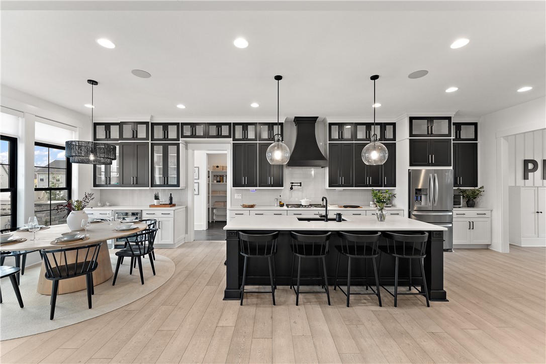 Pine Twp - Nal, Pennsylvania 15044, United States, 6 Bedrooms Bedrooms, ,6 BathroomsBathrooms,Residential,Active,28818