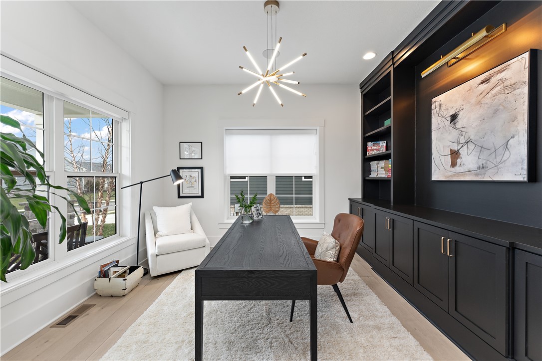 Pine Twp - Nal, Pennsylvania 15044, United States, 6 Bedrooms Bedrooms, ,6 BathroomsBathrooms,Residential,Active,28818