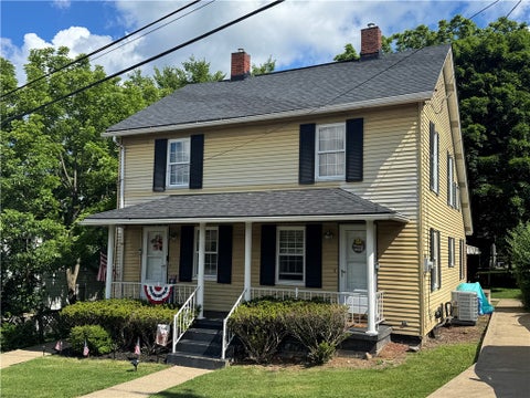 Photo of 15-16 Ring St, Rural Ridge, PA 15075 (MLS # 1761763)