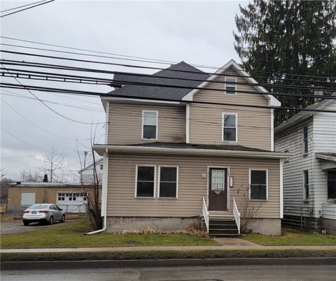 Photo of 342 E Main St, Somerset, PA 15501 (MLS # 1737308)