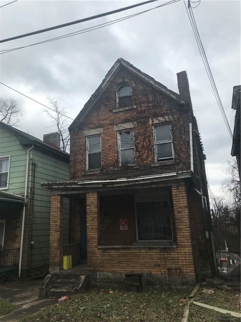 2258 Hawthorne Ave Swissvale PA 15218