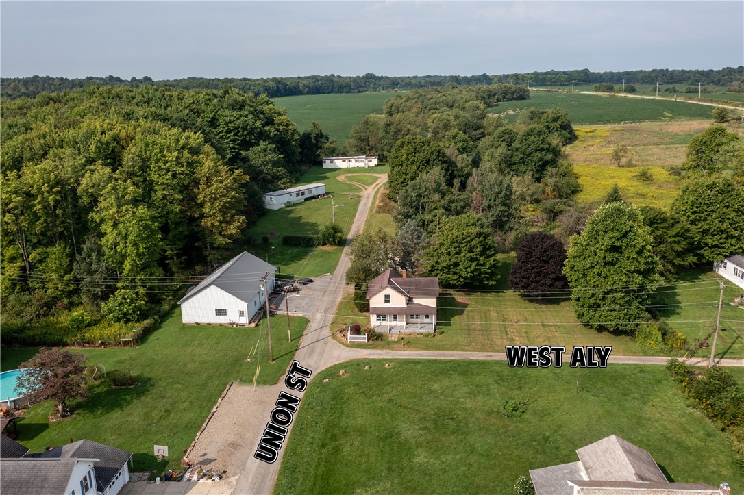 Fallowfield, Pennsylvania 16131, United States, 3 Bedrooms Bedrooms, ,1 BathroomBathrooms,Residential,Contingent,46546