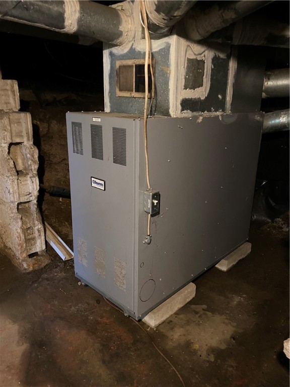 Fallowfield, Pennsylvania 16131, United States, 3 Bedrooms Bedrooms, ,1 BathroomBathrooms,Residential,Contingent,46546