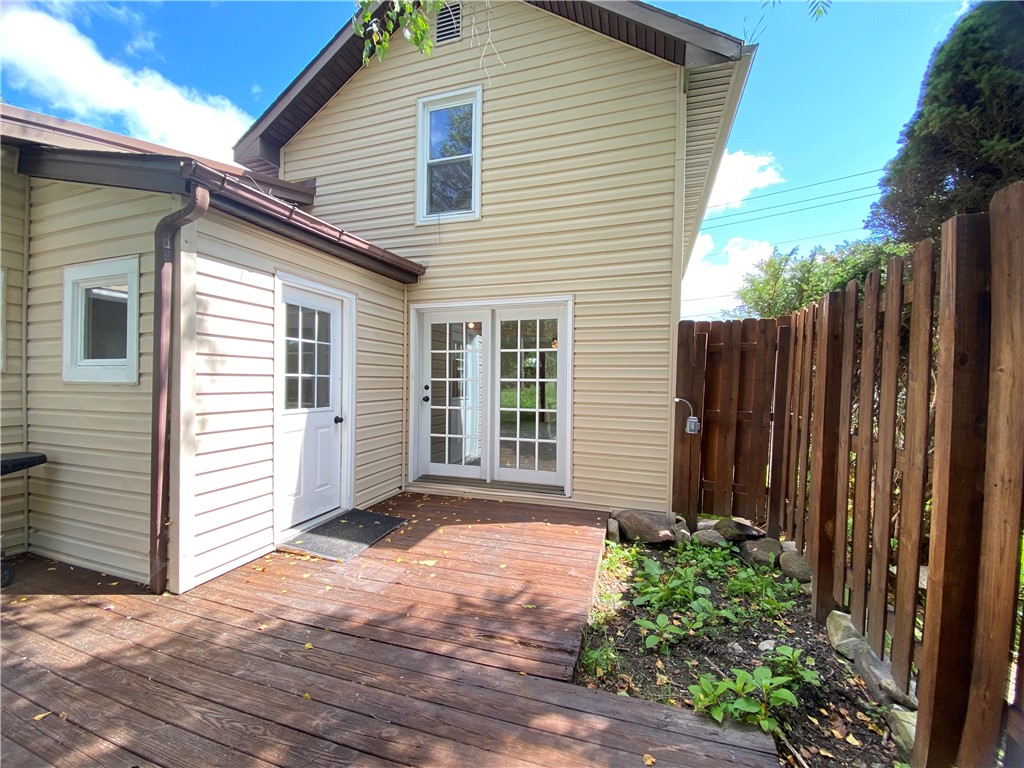 Fallowfield, Pennsylvania 16131, United States, 3 Bedrooms Bedrooms, ,1 BathroomBathrooms,Residential,Contingent,46546