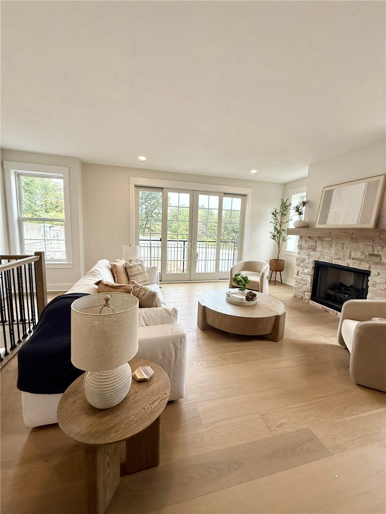 3028 Greeneview Lane