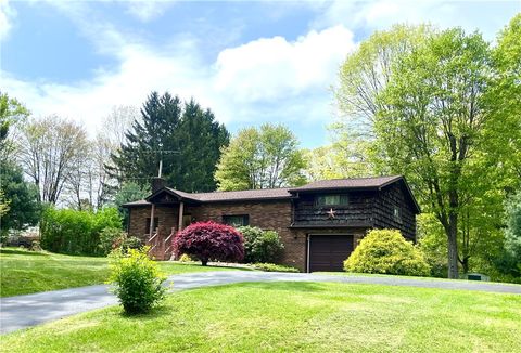 358 Crisswell Rd Penn Twp - BUT PA 16002