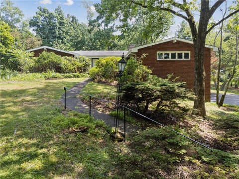 Photo of 109 Wynnwood Dr, Pittsburgh, PA 15215 (MLS # 1759371)
