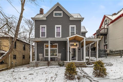 Photo of 407 Hulton Rd, Oakmont, PA 15139 (MLS # 1735556)