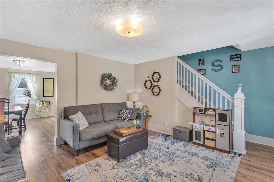 1604 Edgewood Ave, Coraopolis, Pennsylvania image 9