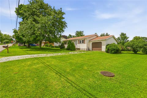 Photo of 707 Stewart St, Berlin, PA 15530 (MLS # 1761968)