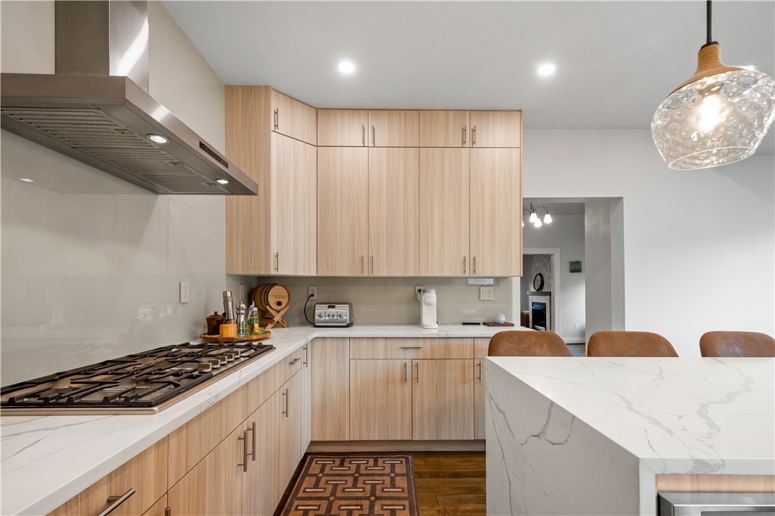 Coraopolis, Pennsylvania 15108, United States, 4 Bedrooms Bedrooms, ,2 BathroomsBathrooms,Residential,Active,163799