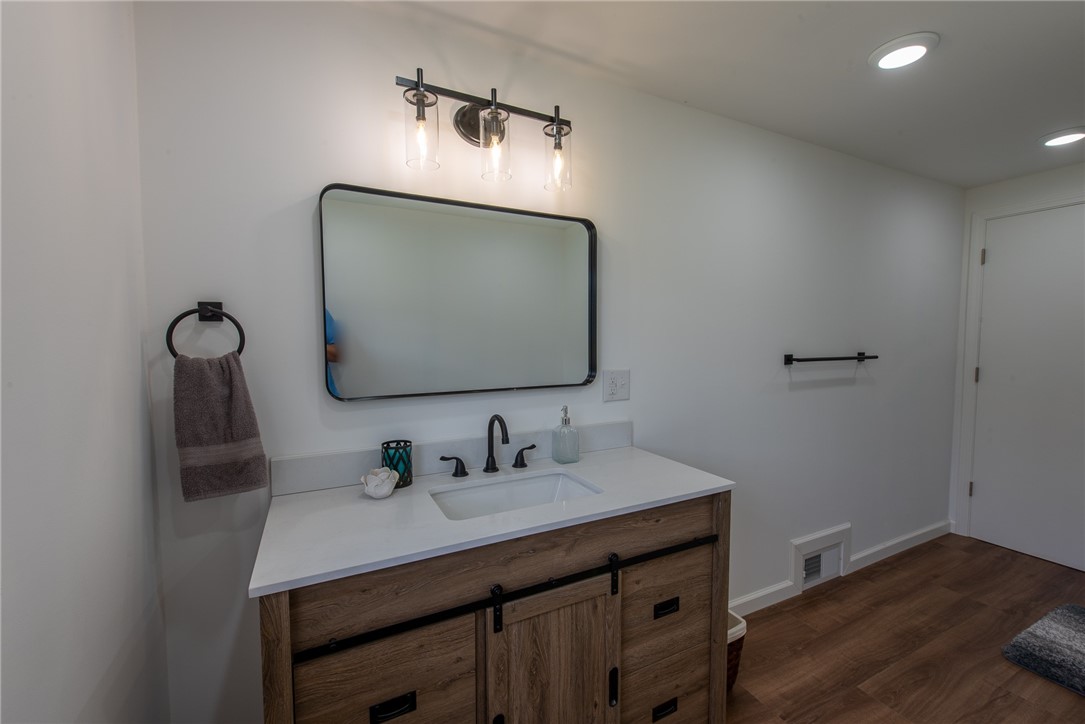 Gilpin Twp, Pennsylvania 15656, United States, 3 Bedrooms Bedrooms, ,2 BathroomsBathrooms,Residential,Active,169617