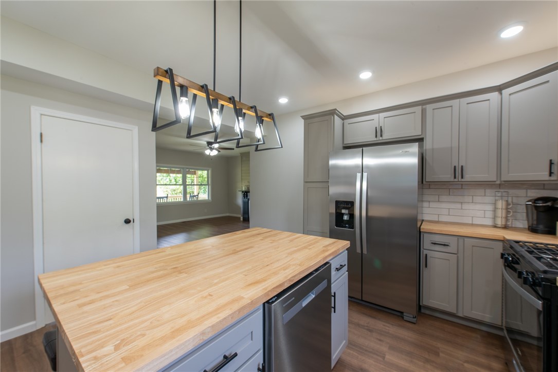 Gilpin Twp, Pennsylvania 15656, United States, 3 Bedrooms Bedrooms, ,2 BathroomsBathrooms,Residential,Active,169617