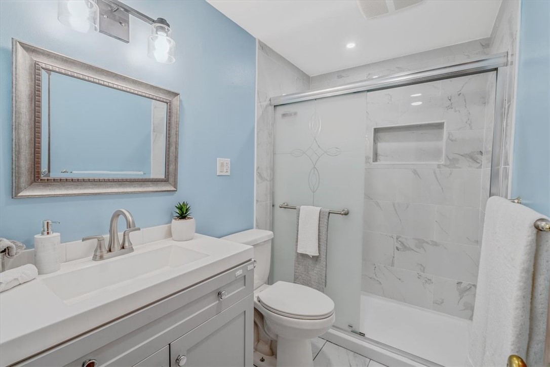 2730 Bertha Street St, Bethel Park, Pennsylvania image 24