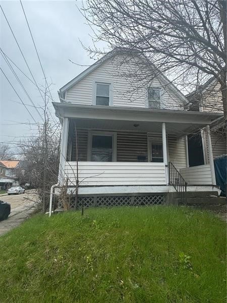 Homes For Sale - 201 Locust St<br/> New Kensington, PA 15068
