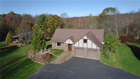 111 McCall Rd Franklin Twp PA 16001
