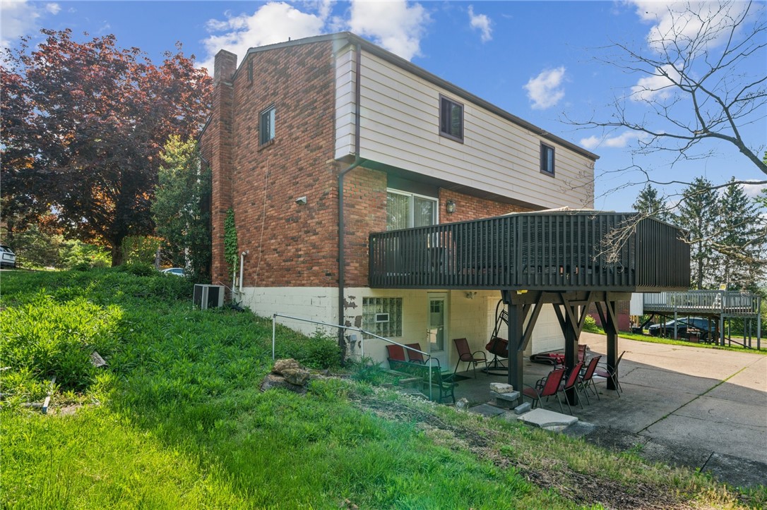 Penn Hills, Pennsylvania 15235, United States, 5 Bedrooms Bedrooms, ,3 BathroomsBathrooms,Residential,Active,138724