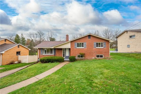 2339 Lambeth Dr Upper St Clair PA 15241