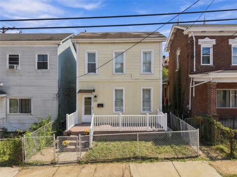 Homes For Sale - 203 Walter St St<br/> Allentown, PA 15210