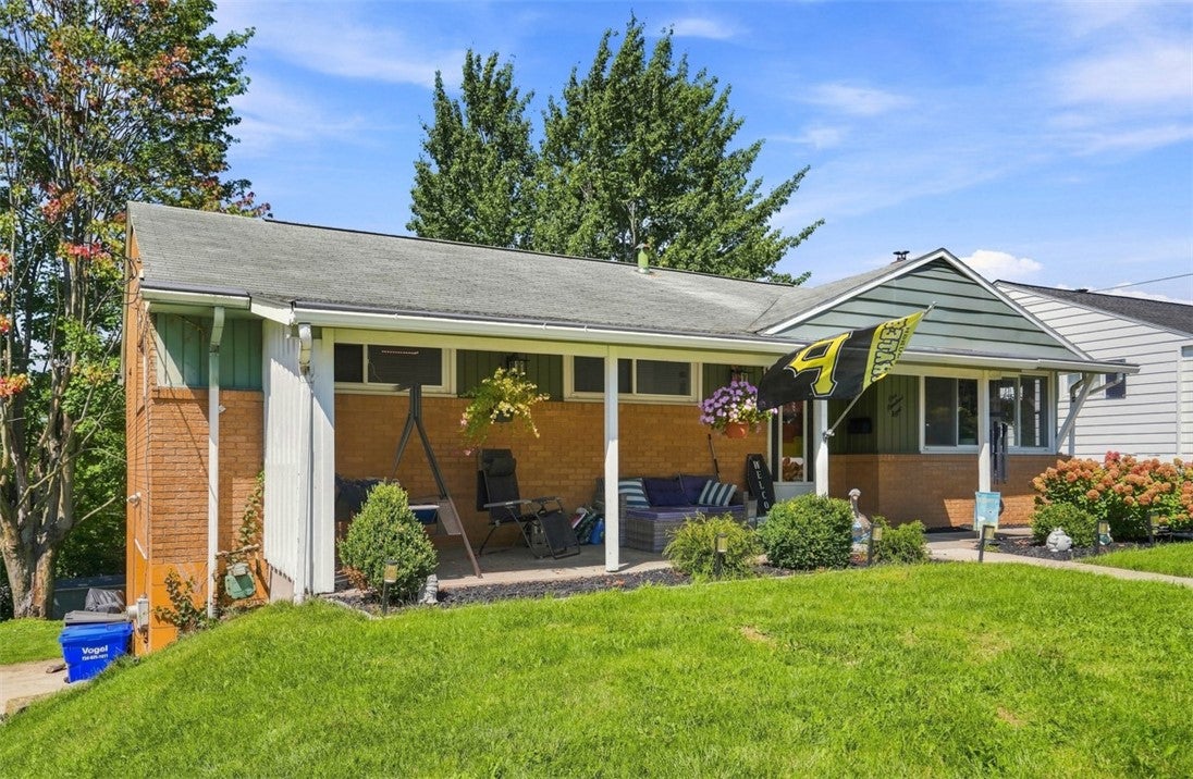 108 Hillside Dr