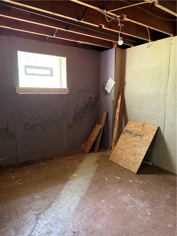 Lincoln Place, Pennsylvania 15207, United States, 4 Bedrooms Bedrooms, ,2 BathroomsBathrooms,Residential,Active,173387