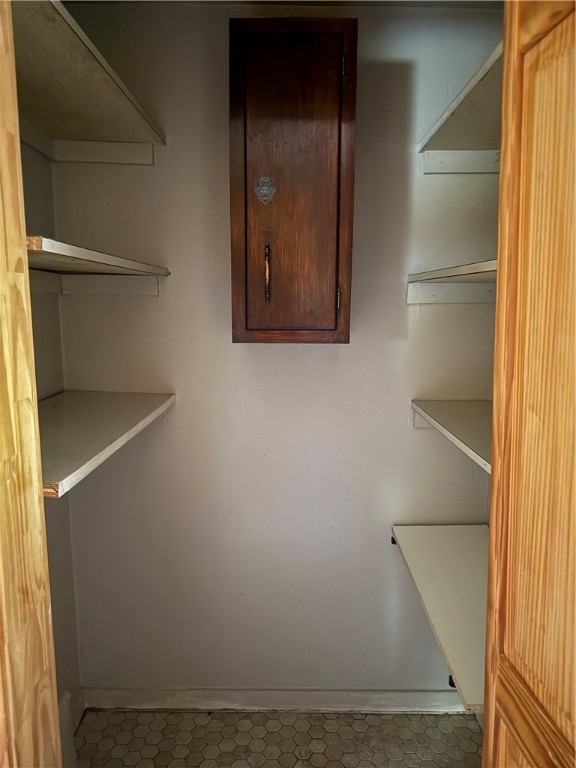 Lincoln Place, Pennsylvania 15207, United States, 4 Bedrooms Bedrooms, ,2 BathroomsBathrooms,Residential,Active,173387