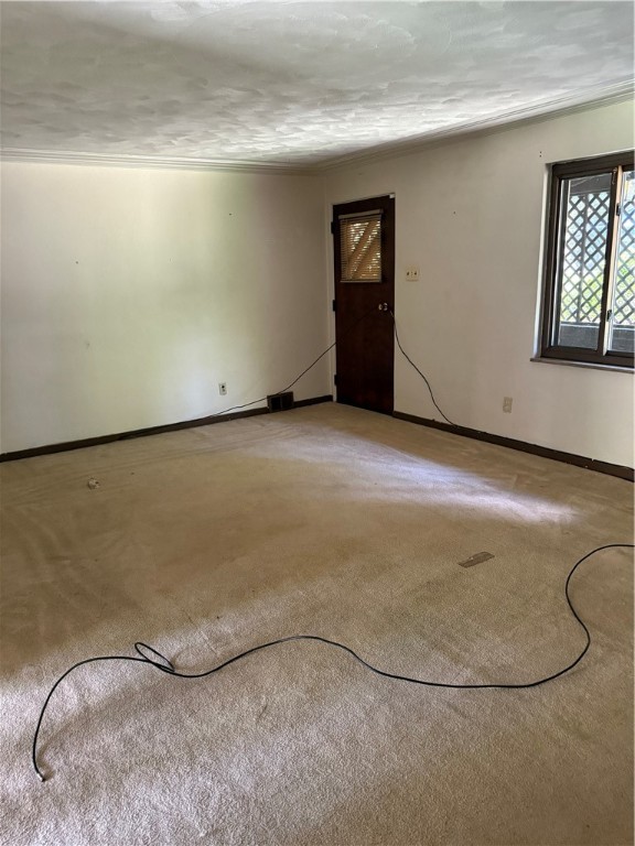 Lincoln Place, Pennsylvania 15207, United States, 4 Bedrooms Bedrooms, ,2 BathroomsBathrooms,Residential,Active,173387