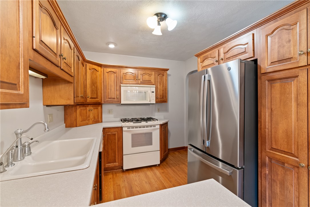703 Hemlock Drive, Aliquippa, Pennsylvania image 16