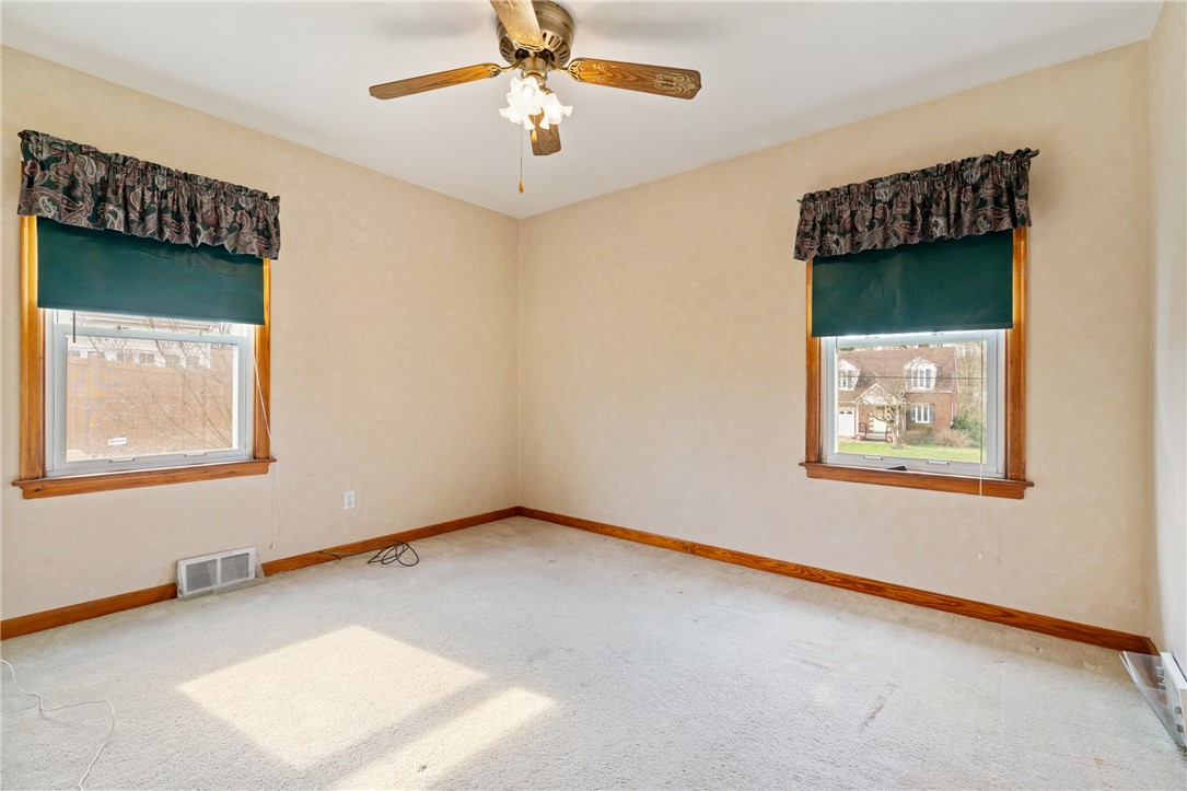 703 Hemlock Drive, Aliquippa, Pennsylvania image 21