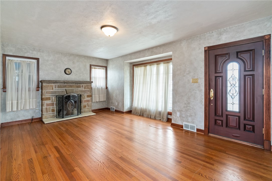 703 Hemlock Drive, Aliquippa, Pennsylvania image 12