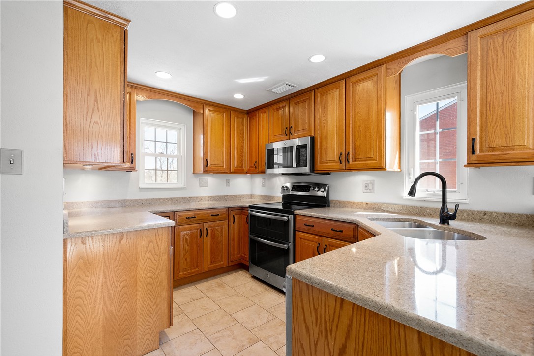 1609 Critchfield Dr Dr, Bridgeville, Pennsylvania image 13