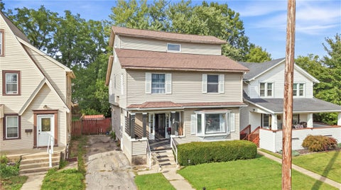 Homes For Sale - 225 E Meyer Ave Ave<br/> New Castle, PA 16105