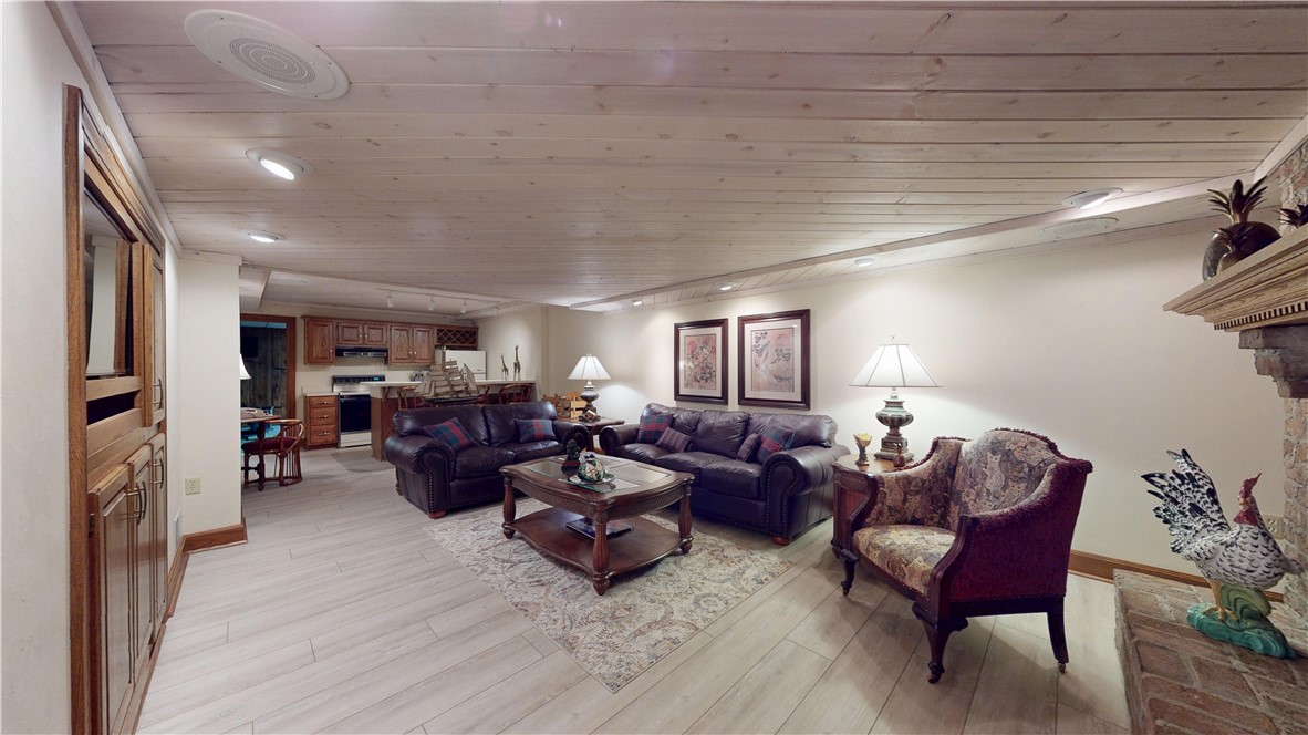 851 Chateau Dr Dr, Franklin, Pennsylvania image 35
