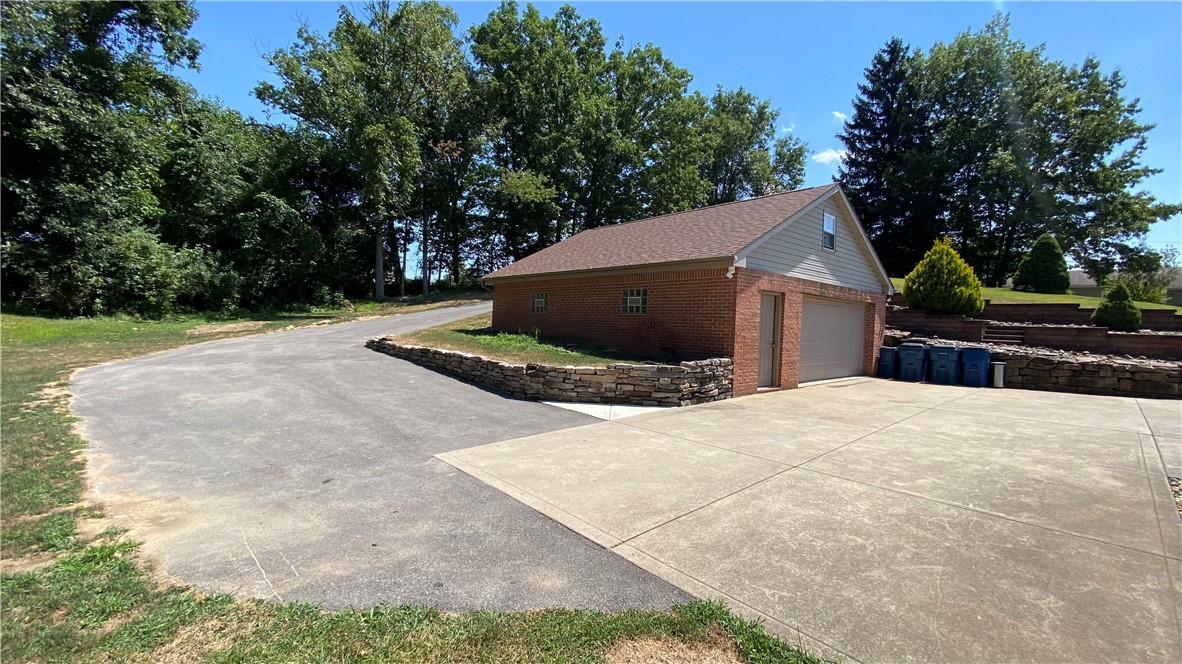 40 Oak Ln, Youngwood, Pennsylvania image 19