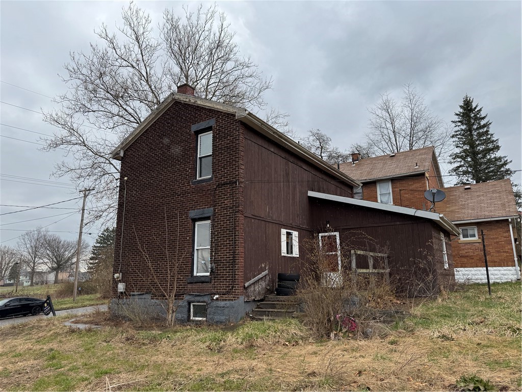1097 Cedar Ave Ave, Sharon, Pennsylvania image 3