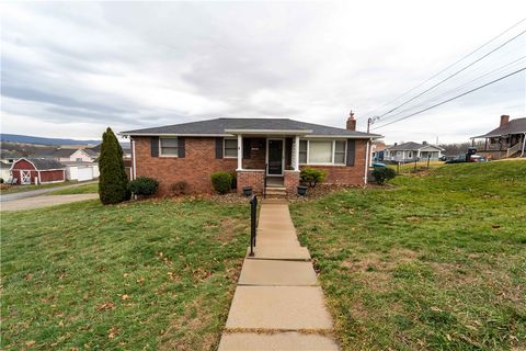 Photo of 199 Spruce St, Mt. Pleasant, PA 15666 (MLS # 1736518)