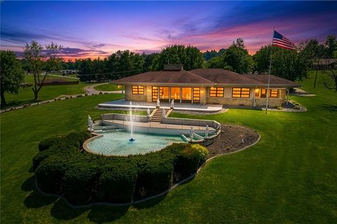Photo of 102 Peasant Village Ln, Rostraver, PA 15012 (MLS # 1751202)